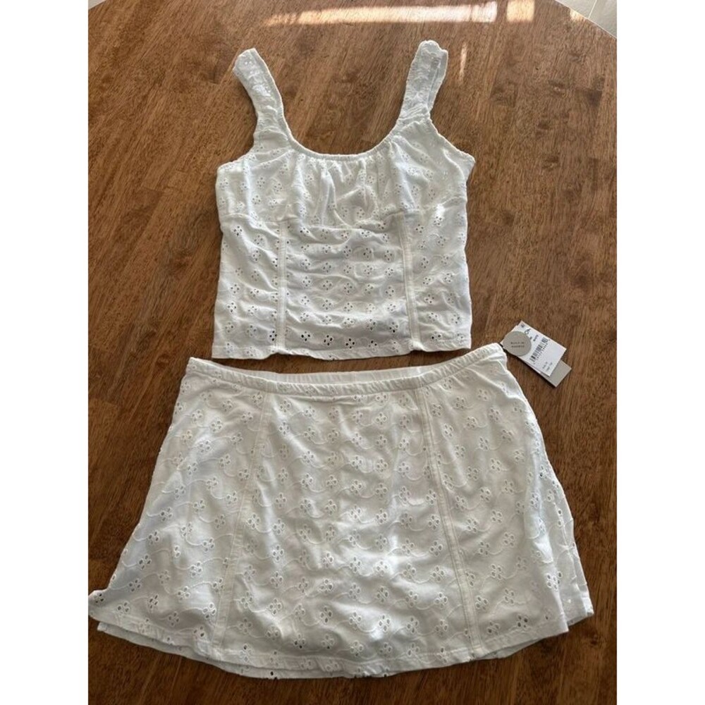BP. White Eyelet Crop Top & Skort 2 Piece Set Size M NWT